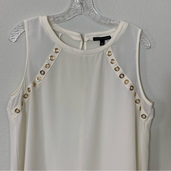 Signature Studio Lightweight Sleeveless Blouse Shirt with Gold Details size L - Picture 3 of 12